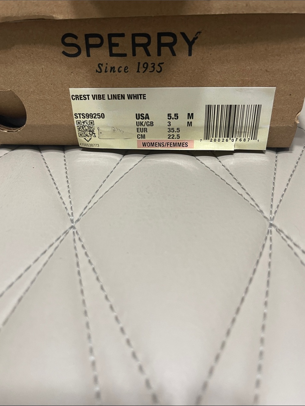 Sperry women’s Crest Vibe Linen White Sneakers with Navy Label - Picture 2 of 11